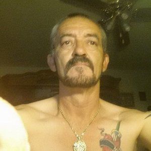 Meet your Posher, Dennis